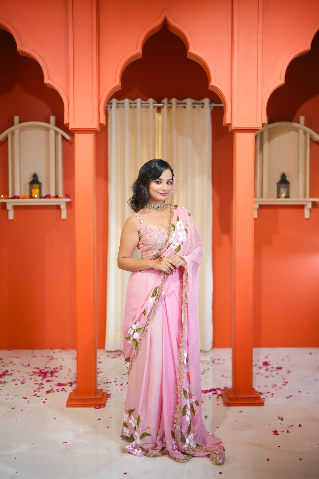 Gulabi Retro