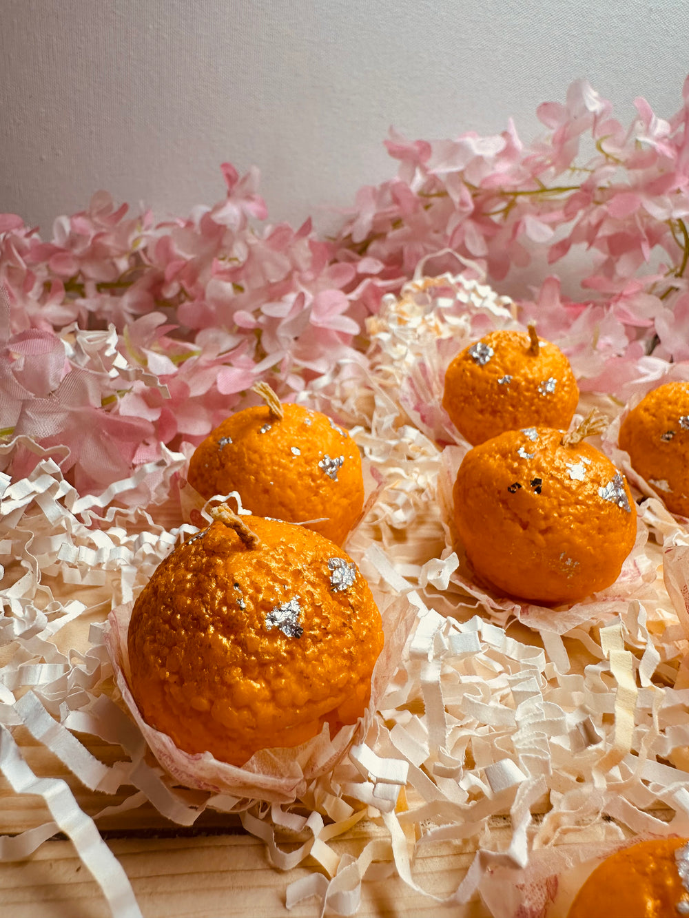 Motichur ladoo candle